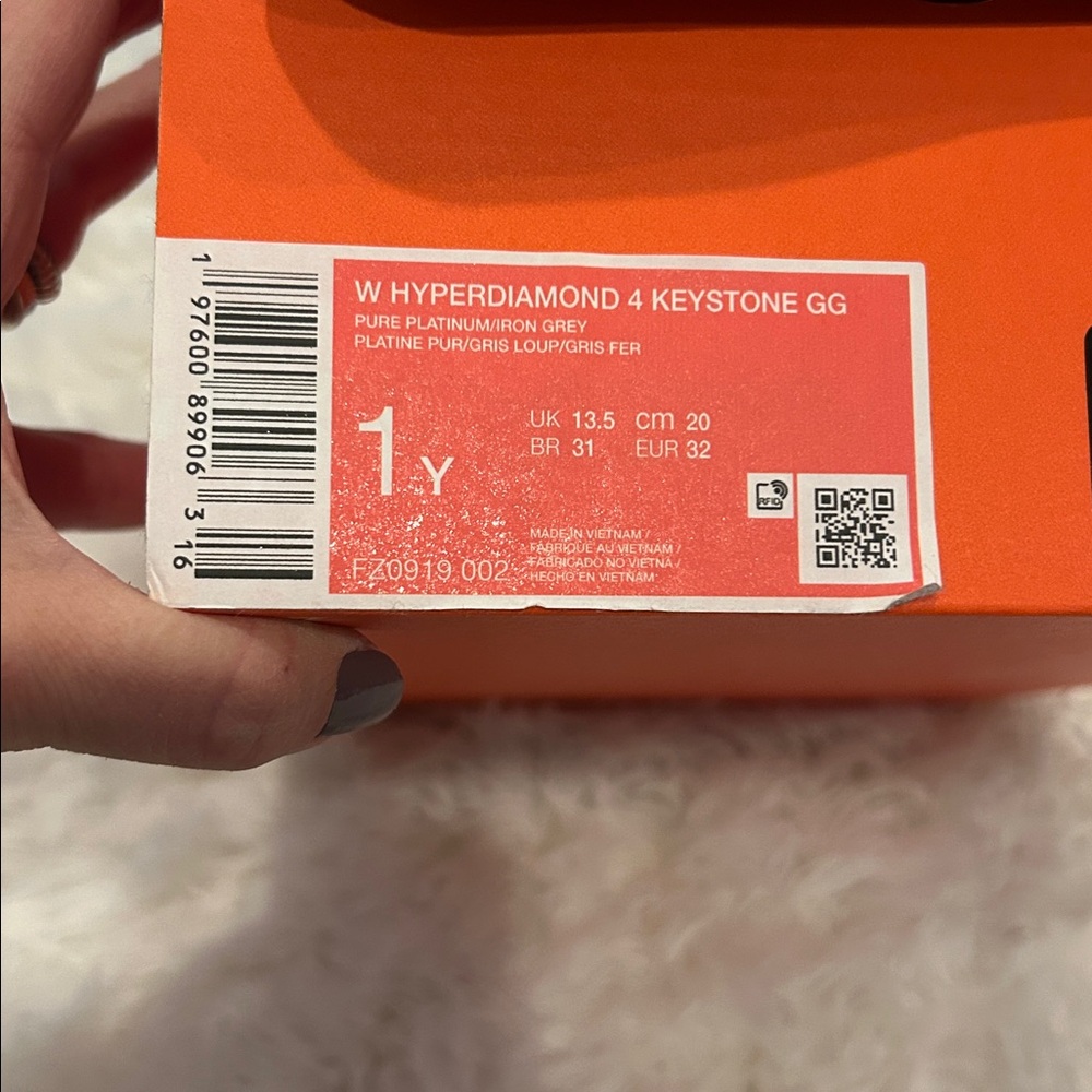 Nike Softball Kids Cleats - Picture 10 of 11